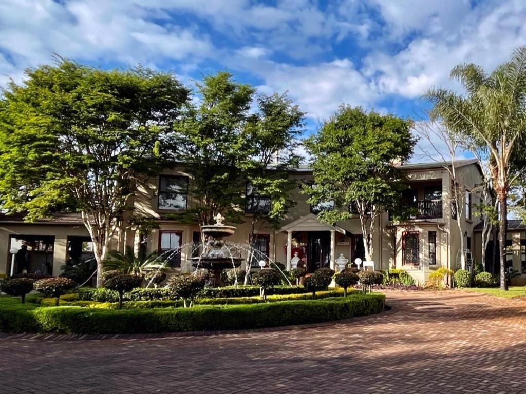 Hole In One Hotel Roodepoort Bagian luar foto