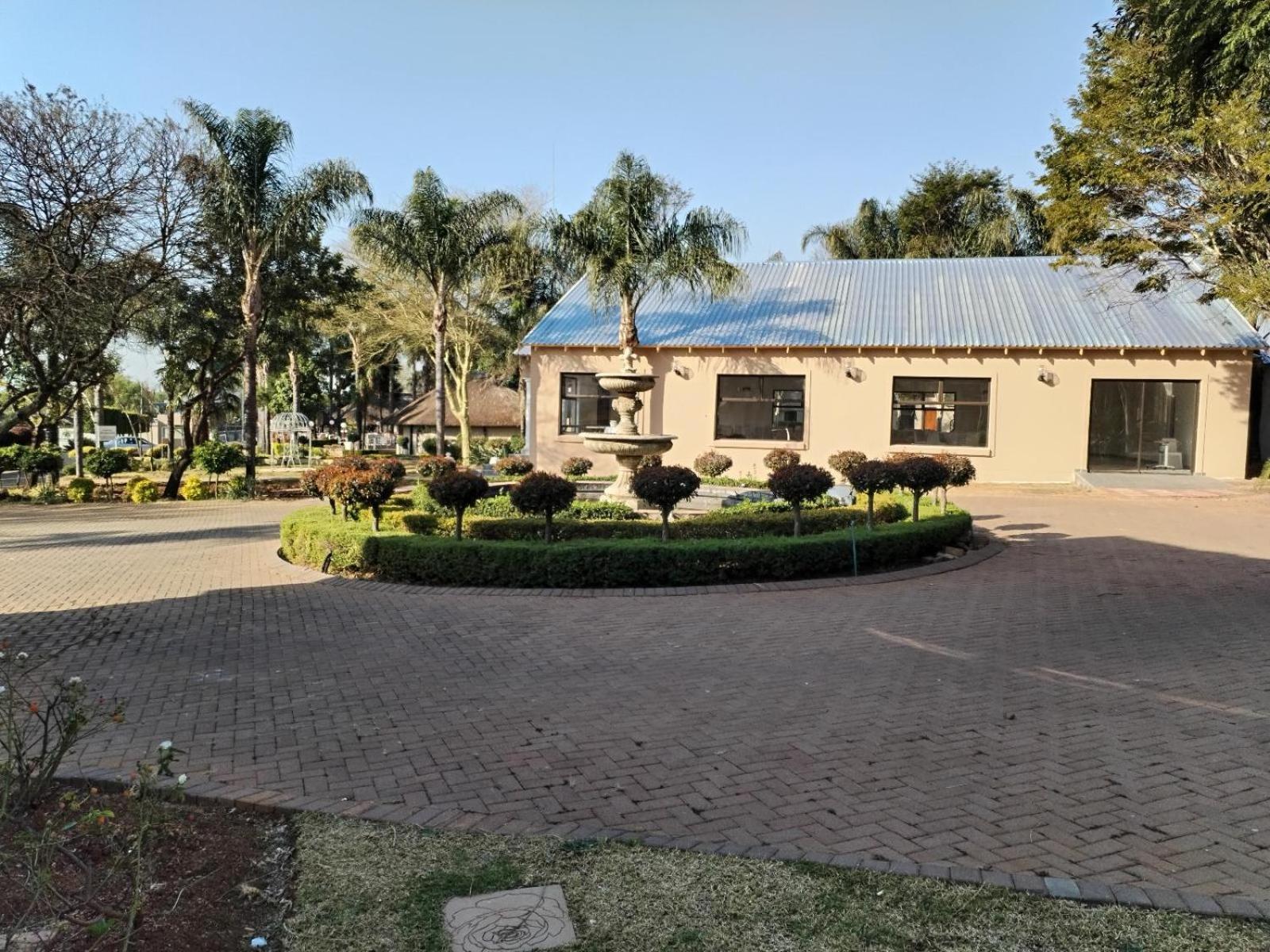 Hole In One Hotel Roodepoort Bagian luar foto